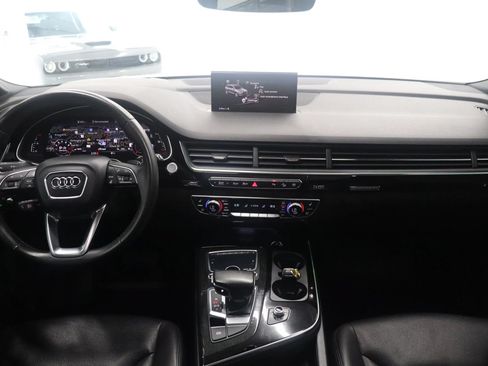 Used 2018 Audi Q7 3.0T Prestige w/ Prestige Package AWD/4WD image 31