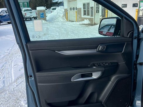 Used 2024 Ford Ranger Lariat w/ Trailer Tow Package image 28