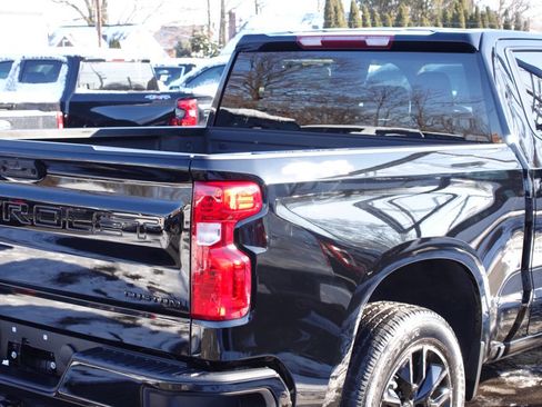 Used 2023 Chevrolet Silverado 1500 Custom image 11