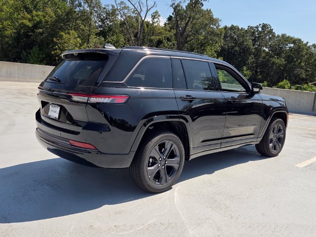 New 2027 Jeep Grand Cherokee Limited AWD/4WD image 9