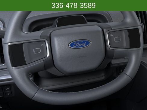 New 2025 Ford Expedition Active AWD/4WD image 12