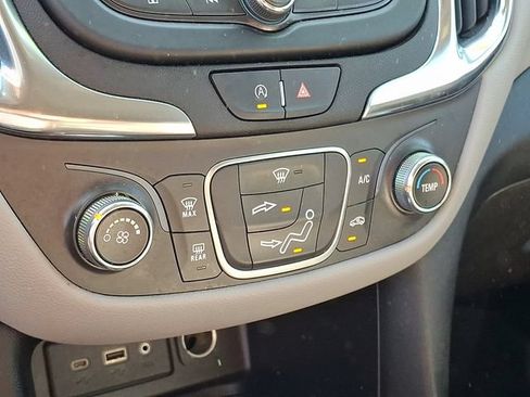 Certified 2024 Chevrolet Equinox LS w/ LS Convenience Package FWD image 16