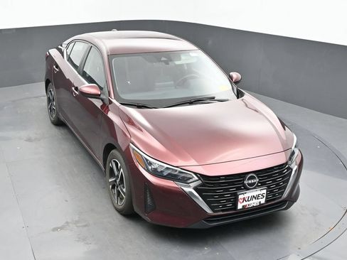 Used 2024 Nissan Sentra SV FWD image 35