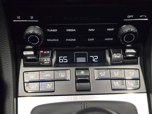 Used 2025 Porsche 718 Boxster S RWD image 30