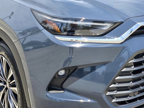 Used 2026 Toyota Grand Highlander AWD Hybrid image 36