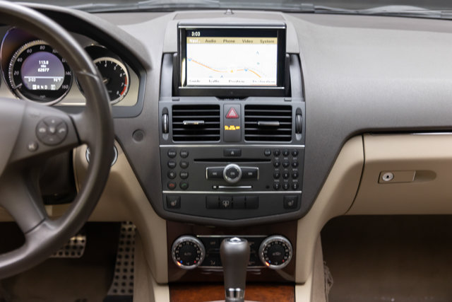 Used 2011 Mercedes-Benz C 300 4MATIC Sedan image 8