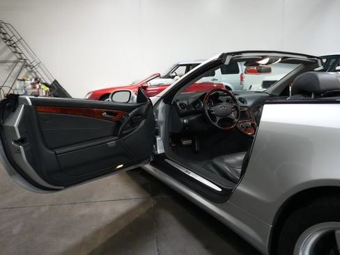 Used 2003 Mercedes-Benz SL 500 image 16