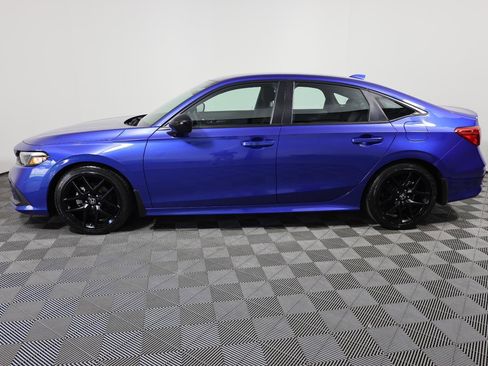 Used 2024 Honda Civic Sport image 8