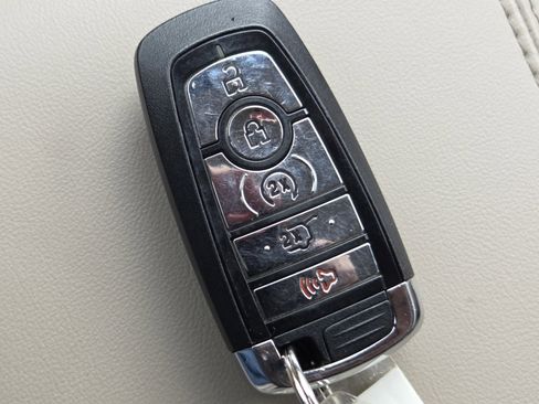 Used 2022 Lincoln Corsair Reserve w/ Elements Package FWD image 37