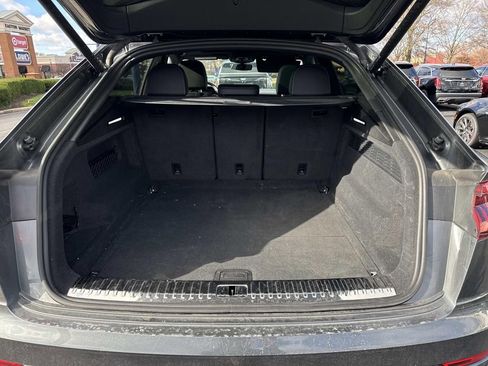 Used 2022 Audi Q8 Premium Plus image 6