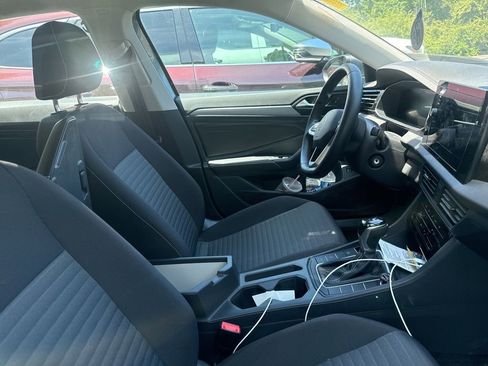 Used 2025 Volkswagen Jetta S FWD image 11