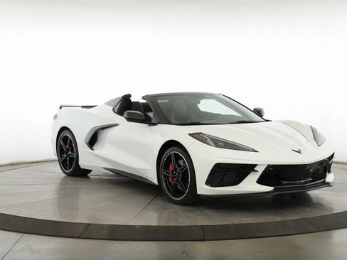 Used 2023 Chevrolet Corvette Stingray image 3
