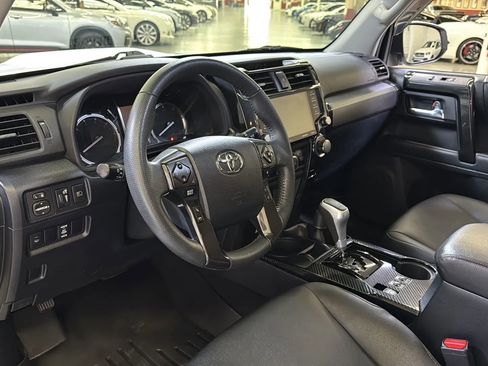 Used 2021 Toyota 4Runner TRD Off-Road Premium w/ Moonroof Package AWD/4WD image 13