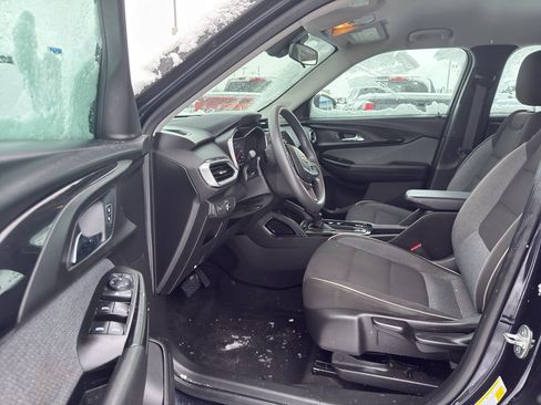 Used 2021 Chevrolet TrailBlazer LS image 10