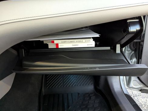 Used 2023 Toyota Camry XLE image 34