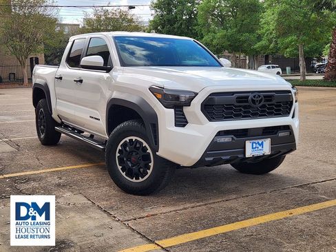 Used 2024 Toyota Tacoma TRD Off-Road image 1