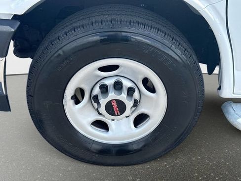 Used 2024 GMC Savana 2500 w/ Driver Convenience Package RWD image 10