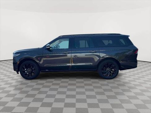Used 2026 Lincoln Navigator L Reserve w/ Jet Appearance Package AWD/4WD image 4