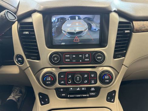 Used 2015 GMC Yukon XL Denali w/ Premium Package AWD/4WD image 18