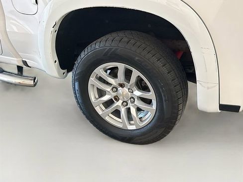 Used 2020 Chevrolet Silverado 1500 LT w/ All-Star Edition AWD/4WD image 30