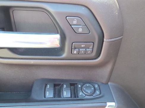 Used 2019 GMC Sierra 1500 SLT w/ SLT Premium Plus Package image 33