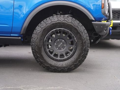 Used 2023 Ford Bronco Badlands image 4