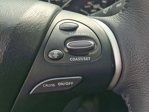 Used 2019 Nissan Pathfinder SV AWD/4WD image 22