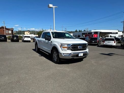 Used 2023 Ford F150 XLT w/ XTR Package AWD/4WD image 7