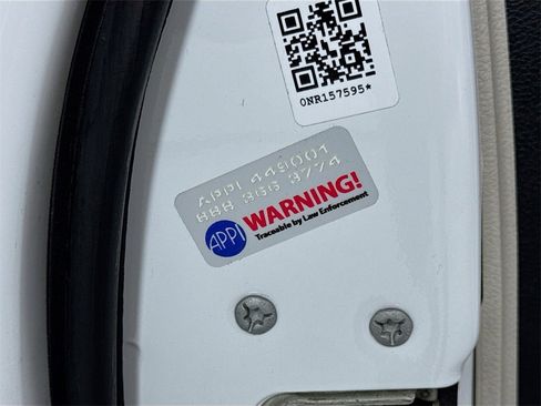 Used 2022 Chrysler Pacifica Limited image 40