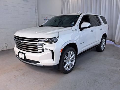 Used 2021 Chevrolet Tahoe High Country w/ Premium Package AWD/4WD image 2