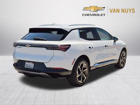 Used 2024 Chevrolet Equinox EV LT FWD image 5