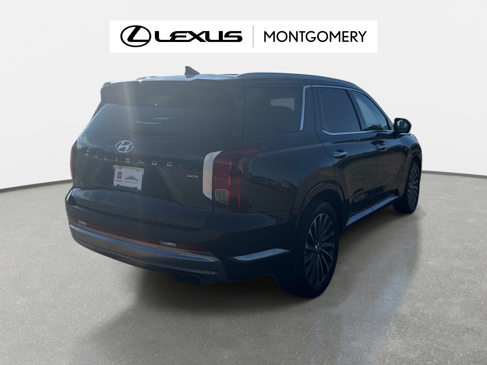 Used 2024 Hyundai Palisade Calligraphy AWD/4WD image 3