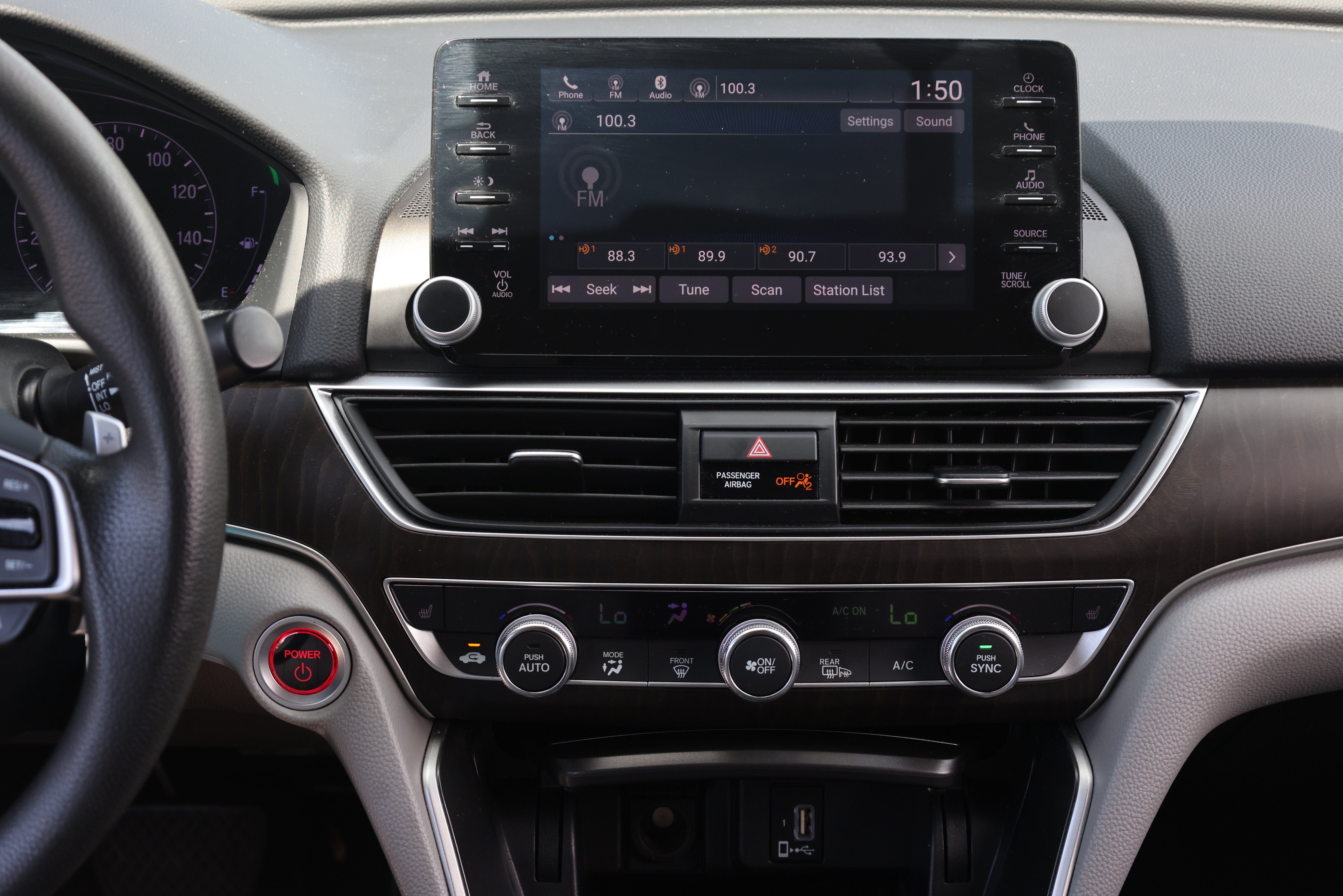 Used 2018 Honda Accord EX image 9