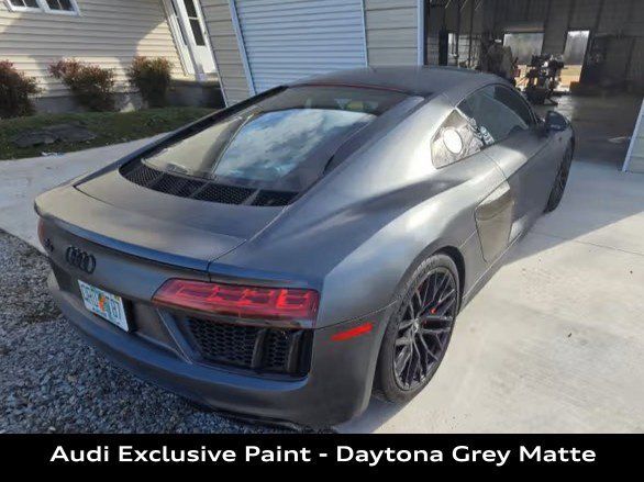 Used 2017 Audi R8 V10 w/ Carbon Exterior Package AWD/4WD image 5