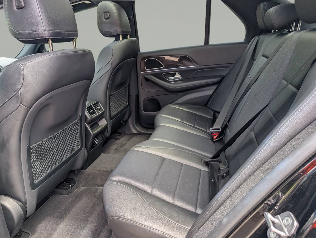 Used 2020 Mercedes-Benz GLE 350 4MATIC w/ Parking Assist Package image 15