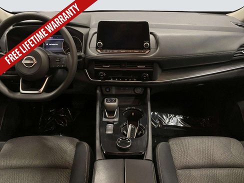 Used 2024 Nissan Rogue SV AWD/4WD image 23
