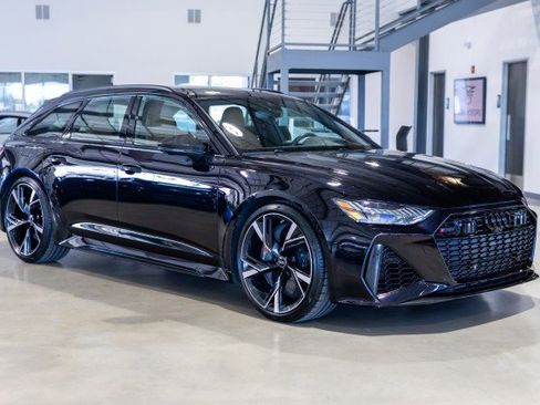 Used 2023 Audi RS 6 w/ Carbon Optic Package image 8