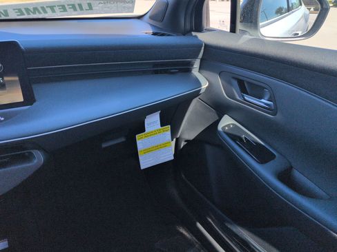 New 2026 Nissan Leaf SV+ image 17