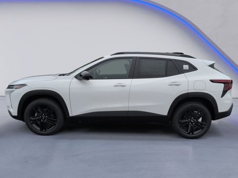 New 2026 Chevrolet Trax ACTIV FWD image 4