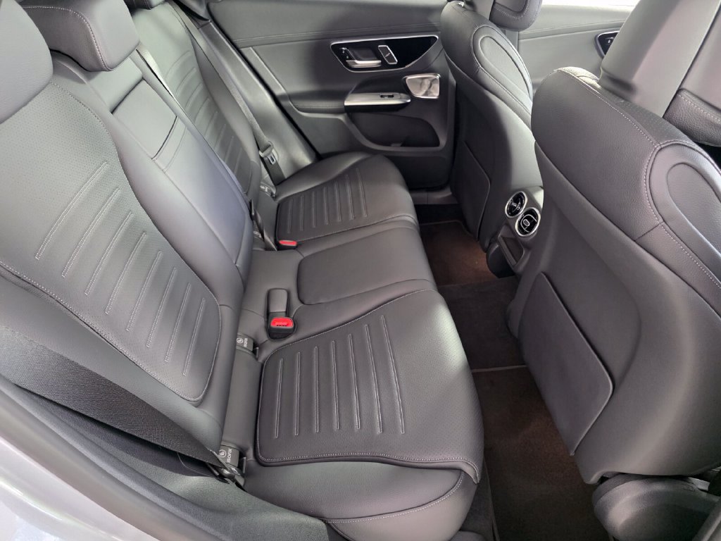 Certified 2024 Mercedes-Benz GLC 300 4MATIC image 25
