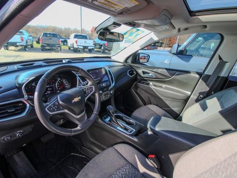 Used 2022 Chevrolet Equinox LT image 16