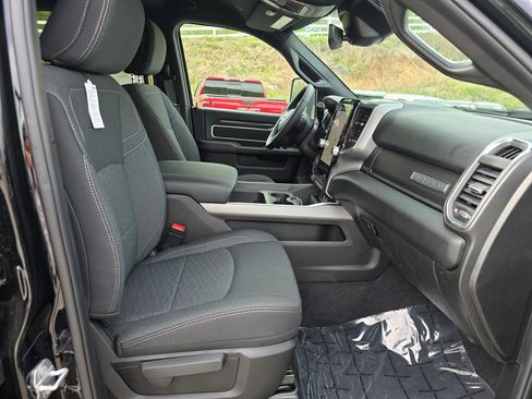 New 2026 RAM 3500 Big Horn AWD/4WD image 24