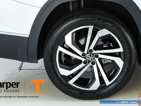 Used 2023 Volkswagen Atlas SEL AWD/4WD image 13