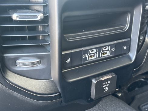 Used 2024 RAM 2500 Limited image 5