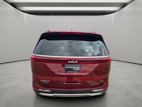 Used 2024 Kia Carnival SX Prestige FWD image 4