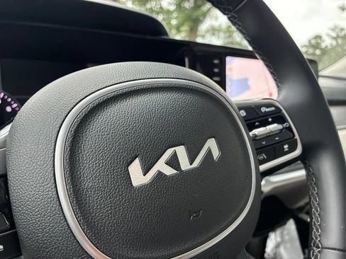 Used 2022 Kia Sorento SX AWD/4WD image 29