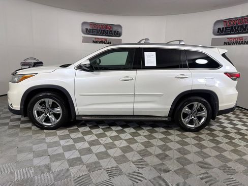 Used 2016 Toyota Highlander Limited w/ Driver Technology Package AWD/4WD image 8