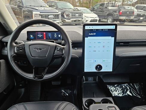 Used 2023 Ford Mustang Mach-E Premium image 11