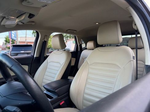 Used 2022 Ford Edge SEL w/ Convenience Package AWD/4WD image 19