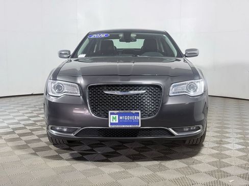 Used 2016 Chrysler 300 C AWD/4WD image 9